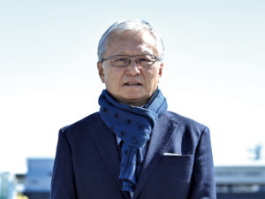 巻田 達央